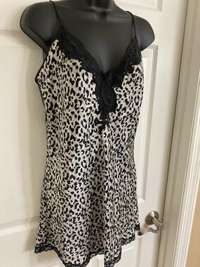 Y2K Victoria’s Secret Silk Leopard Print Lace Trim Slipdress